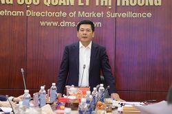 Bộ trưởng Công Thương: Nguồn cung xăng dầu đủ, sẽ thu hồi nơi nào 'găm' hàng