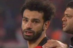 Klopp tiết lộ tình trạng đáng lo của Salah sau khi thua Sadio Mane