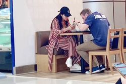 Hậu tin đồn tan vỡ, Minh Tú bị 'tóm gọn' khoảnh khắc tình tứ bên bạn trai Tây