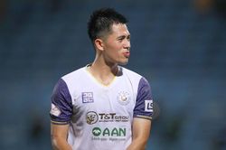 NÓNG: Hà Nội FC bất ngờ chia tay trung vệ Đình Trọng