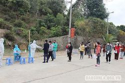 Ấm áp tình cảm đón các lưu học sinh Lào sang nhập học