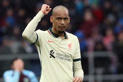 Liverpool bám đuổi Man City