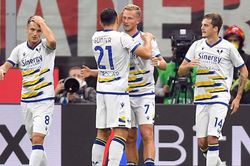 Soi kèo nhà cái Verona vs Udinese. Nhận định, dự đoán bóng đá Serie A (21h00, 13/2)
