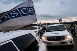 Nhân viên Mỹ của OSCE rút lui khỏi Ukraine, Nga ra lời 'khuyến cáo'