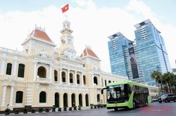 Thành phố Hồ Chí Minh thí điểm chạy xe buýt điện trong quý I