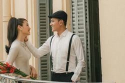 Phương Trinh Jolie hạnh phúc khoe giấy đăng ký kết hôn với Lý Bình