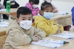 Hà Nội cho học sinh lớp 1 đến 6 thuộc 12 quận nội thành đi học từ ngày 21/2