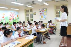 Ba lý do đề xuất giáo viên không gọi học sinh là 'con' của nhà nghiên cứu Lại Nguyên Ân