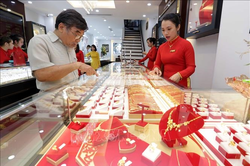 Vàng trong nước giao dịch ổn định