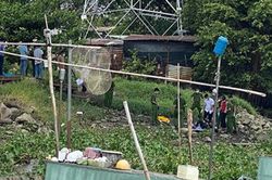 Vụ thi thể nam sinh trên sông Sài Gòn: Lấy mẫu xét nghiệm chất độc
