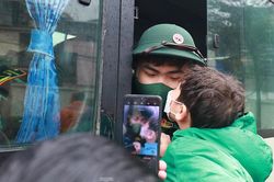 Những khoảnh khắc đẹp trong ngày hội tòng quân của thanh niên Thủ đô