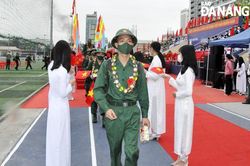 Hơn 1.200 thanh niên nô nức lên đường nhập ngũ