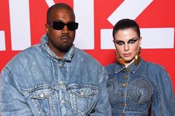 Julia Fox - mối tình chớp nhoáng với Kanye West