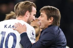 Harry Kane theo Pochettino về MU, Mourinho gọi Ronaldo