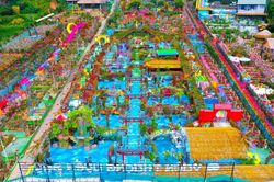 Vườn Thượng Uyển Bay xuất hiện tại Đà Lạt, dân mạng kêu trời vì không khác gì nồi lẩu thập cẩm