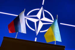 Ukraine và chính sách ngoại giao 'Bên miệng hố chiến tranh'