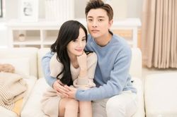 Sau 3 năm ly hôn, Giả Nãi Lượng bất ngờ kéo Lý Tiểu Lộ lên top 1 hotsearch, Cbiz lại có biến gì nữa đây?