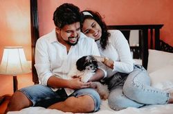 Giữ lửa hôn nhân bằng cách sống xa nhau