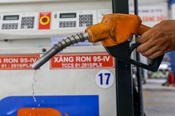 Phó thủ tướng chỉ đạo 'nóng' sau việc hàng loạt cây xăng đóng cửa vì 'khan hàng'