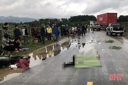 Xe đầu kéo va chạm với xe máy, nam thanh niên ở Hương Khê tử vong tại chỗ