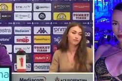 Sao Fiorentina bị hút hồn bởi người đẹp truyền thông