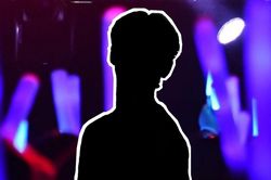 Gần như mất trắng sự nghiệp vì scandal tình ái, nam ca sĩ tái xuất showbiz nhưng nhận lại ê chề