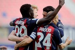 Soi kèo nhà cái Bologna vs Spezia. Nhận định, dự đoán bóng đá Serie A (03h00, 22/2)