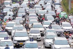 Giao thông Hà Nội ngày đầu tuần trong thời tiết rét đậm