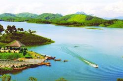 Thác Bà phấn đấu thành một trung tâm du lịch, nghỉ dưỡng tầm cỡ quốc tế