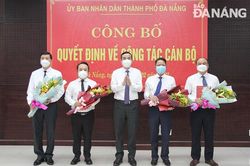 Công bố các quyết định về công tác cán bộ