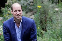 Món quà 'tinh nghịch' của Công nương Diana khiến William suýt ngã cầu thang