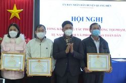 Chính trị - Xã hội Pháp luật - Cuộc sống Xử lý 993 vụ vi phạm phòng chống dịch COVID-19, an toàn giao thông