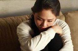 Con dâu mất ăn mất ngủ vì vô tình bắt gặp 'cảnh nóng' của bố chồng khi mẹ chồng vắng nhà