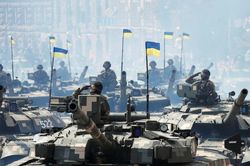 Tổng Tham mưu trưởng Quân đội Ukraine tuyên bố 'muốn cưỡi xe tăng trên Quảng trường Đỏ'
