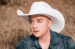 'Sốc nặng' khi Cao Thái Sơn công khai đăng hình nhạy cảm không hề che chắn