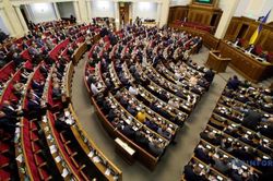 Ukraine ban bố tình trạng khẩn cấp 30 ngày