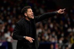 Atletico Madrid hòa MU: Đây rồi! Thứ bóng đá đáng sợ của Simeone
