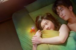 'Người vợ cá vàng' - bộ phim lãng mạn hóa chuyện ngoại tình của phụ nữ