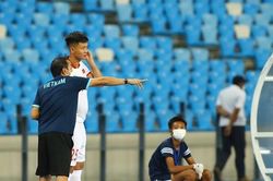 Vì sao U23 Việt Nam bố trí thủ môn Liêm Điều đá…tiền đạo?