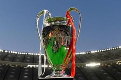 Hôm nay, UEFA sẽ tước quyền đăng cai Champions League của Nga