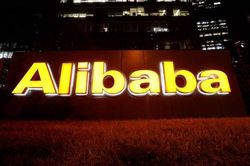 Tăng trưởng doanh thu thấp kỷ lục, Alibaba mất vị thế thống trị?