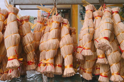 Bó rơm bé xinh 'gây bão' MXH, hóa ra lại là món đặc sản của 'xứ nẫu' Bình Định