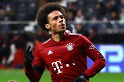 Bayern tạo khoảng cách 9 điểm với Dortmund