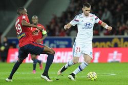 Soi kèo nhà cái Lyon vs Lille. Nhận định, dự đoán bóng đá Ligue 1 (21h00, 27/2)