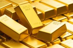 Giá vàng thế giới đi lùi trong bối cảnh xung đột Nga – Ukraine gia tăng