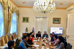 Hiệp hội người Việt Nam tại Hungary hỗ trợ kiều bào từ Ukraine