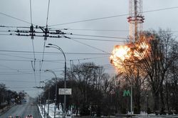 Ukraine xin xóa nợ 57 tỷ USD do xung đột với Nga