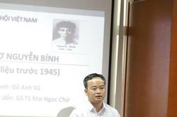 SGK không dạy chữ P: 'Tổng chủ biên sách cần cầu thị, khách quan'