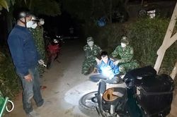 Bắt vụ vận chuyển 55 kg pháo lậu