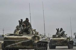 Nga chiếm được thành phố lớn đầu tiên của Ukraine, Mỹ viện trợ tên lửa phòng không